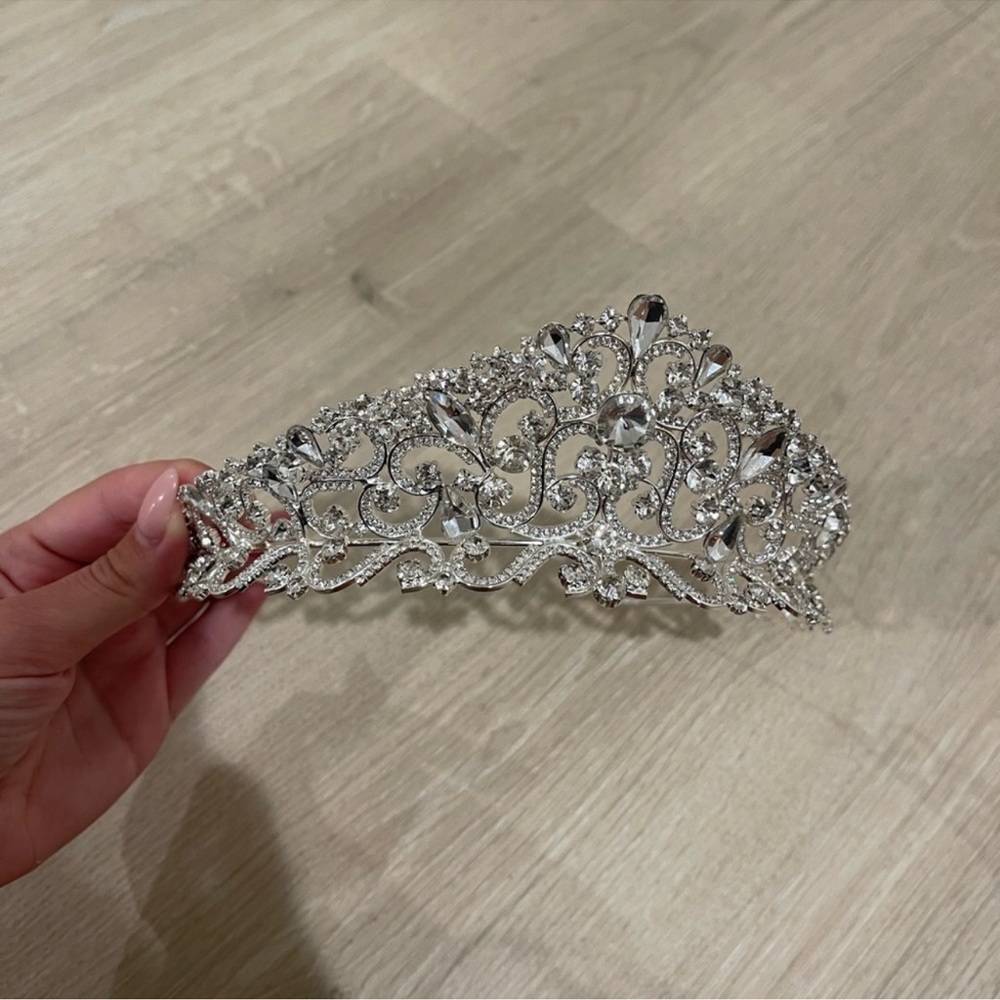 Crystal Headpiece Tiara / Crown